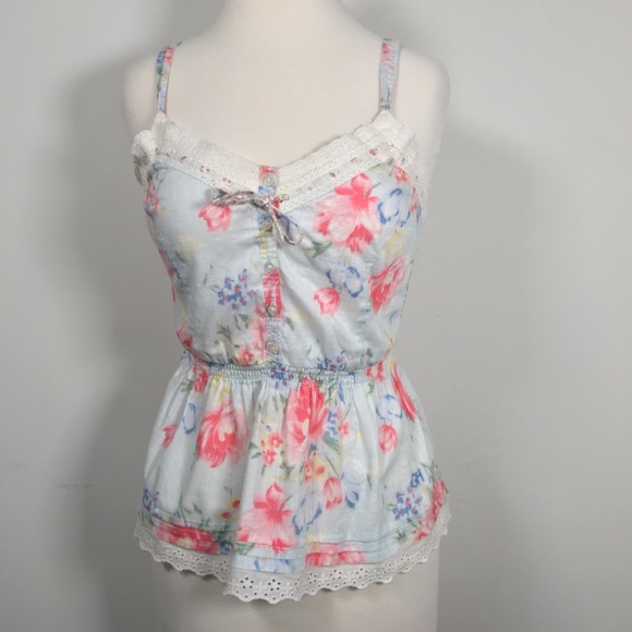 Gilly Hicks Tops - Gilly Hicks camisole top floral eyelet cotton